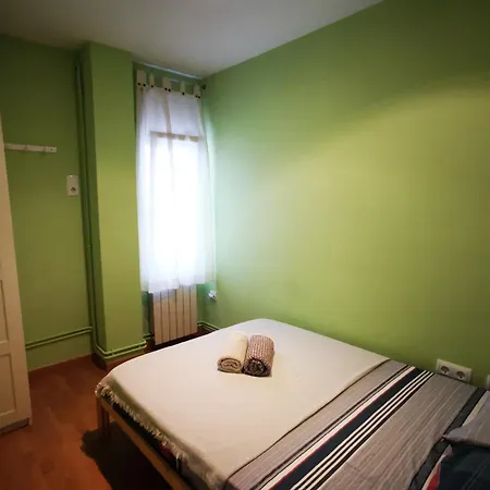 Elsi's Place Apartment *