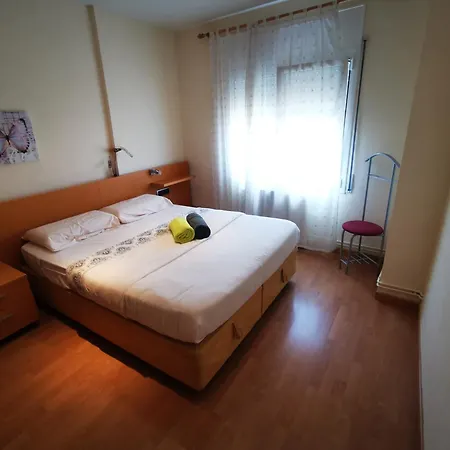 Elsi's Place Apartment *